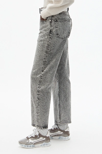 Shop Alexander Wang Curb Jeans In Light Grey Crinkle