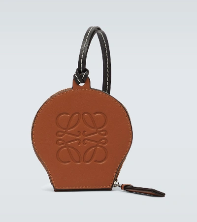 Shop Loewe Paula's Ibiza Seashell Coin Purse In Brown