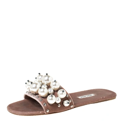 Pre-owned Miu Miu Pink Velvet Faux Pearl Embellished Flat Sandals Size 38