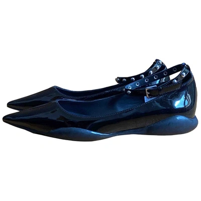 Pre-owned Calvin Klein Patent Leather Ballet Flats In Black