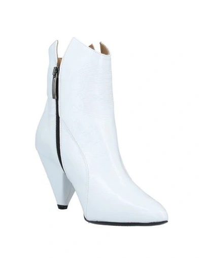 Shop Wo Milano Ankle Boot In White