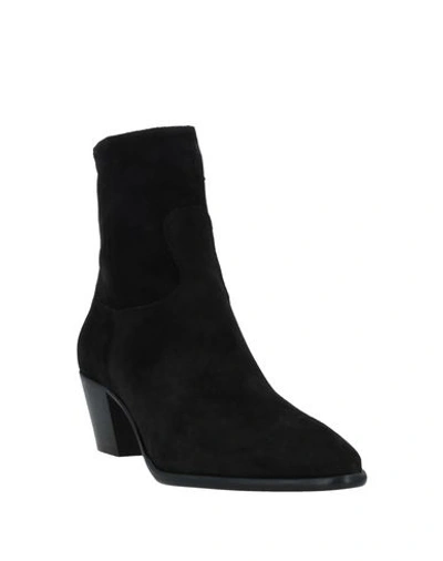 Anna F Ankle Boots In Black