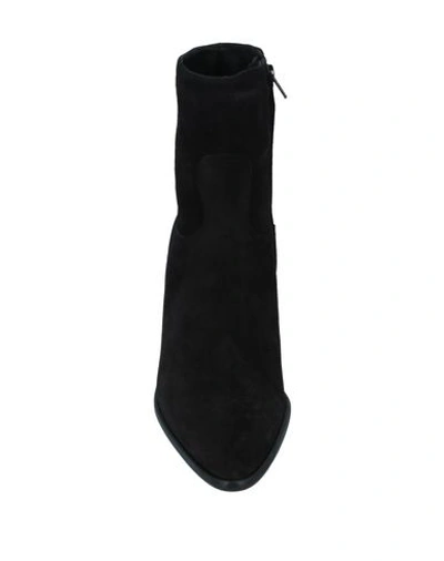 Anna F Ankle Boots In Black