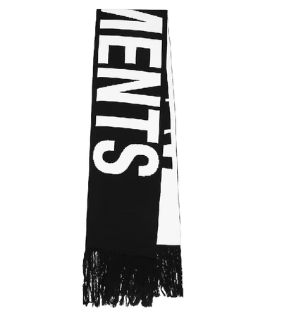 Shop Vetements Logo Merino-wool Scarf In Black