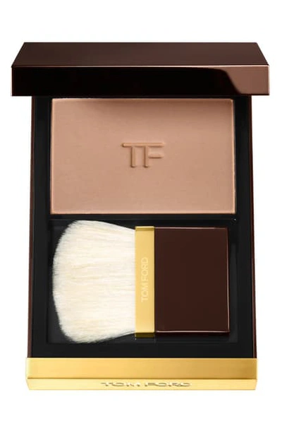 Shop Tom Ford Translucent Finishing Powder In Sahara Dusk