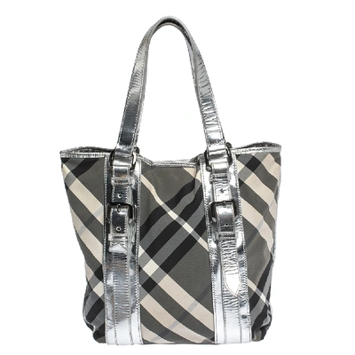Pre-owned Burberry Silver/beat Check Nylon And Patent Leather Victoria Tote