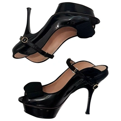 Pre-owned Nina Ricci Black Patent Leather Heels