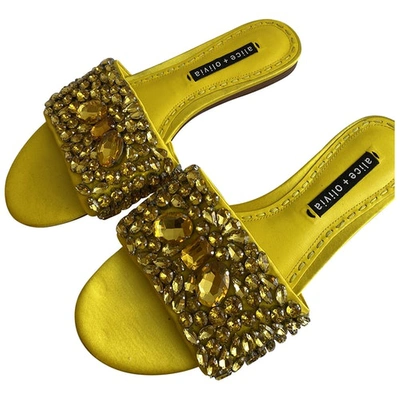 Pre-owned Alice And Olivia Glitter Mules In Yellow