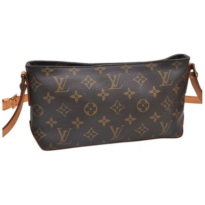 Pre-owned Louis Vuitton Brown Cloth Handbag