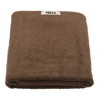 Shop Tekla Brown Bath Sheet Towel In Kodiak Brow