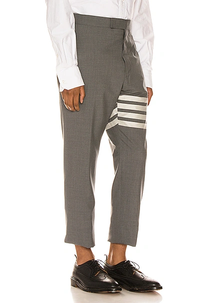 Thom Browne 4 Bar Backstrap Trouser Cropped In Medium Grey