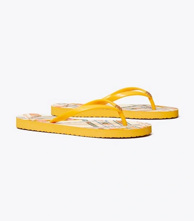 Shop Tory Burch Printed Thin Flip-flop In Gold Crest/ribbon Weave