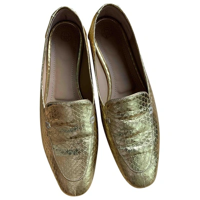 Pre-owned The Row Leather Flats In Gold