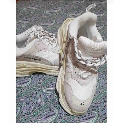 Pre-owned Balenciaga Triple S White Leather Trainers