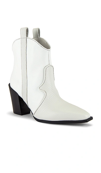 Shop Senso Quillan Bootie In Ice