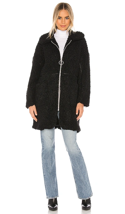 Shop On Parle De Vous Inter Teddy Coat In Noir