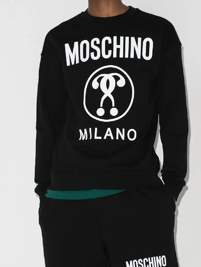 Shop Moschino Sweatshirt Mit Doppeltem Fragezeichen In Schwarz