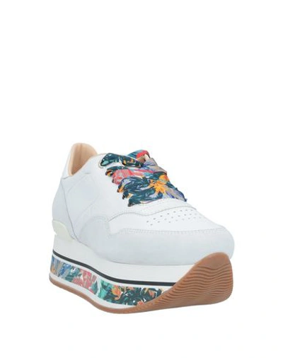 Hogan H427 Maxi Leather Sneaker In White