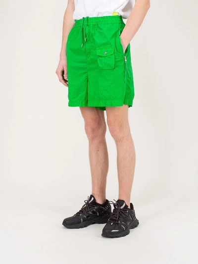 Shop Moncler Genius Pantalone Bermuda In Green