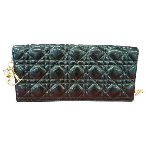 black patent leather clutch purse