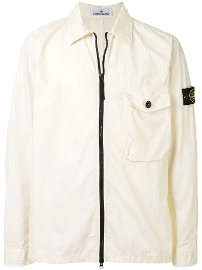 Shop Stone Island Hemdjacke Mit Reissverschluss In White