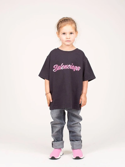 Shop Balenciaga Kids Logo Printed T-shirt Pink In Black