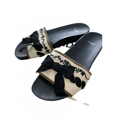Pre-owned Fendi Ecru Cloth Sandals