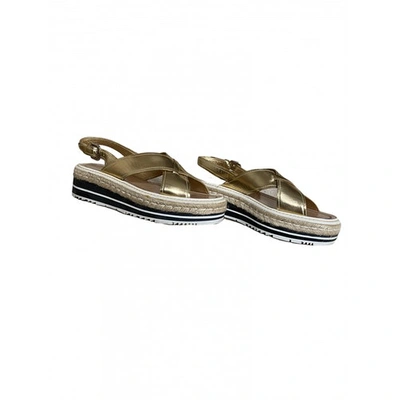 Pre-owned Prada Gold Leather Sandals