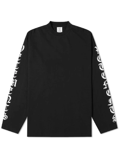 Shop Vetements Gothic Font Long Sleeve T-shirt In Black