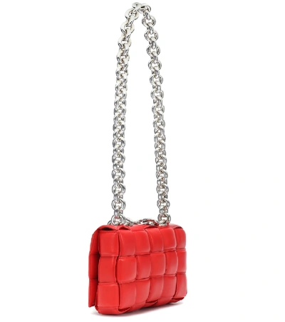 Shop Bottega Veneta Chain Cassette Leather Shoulder Bag In Red