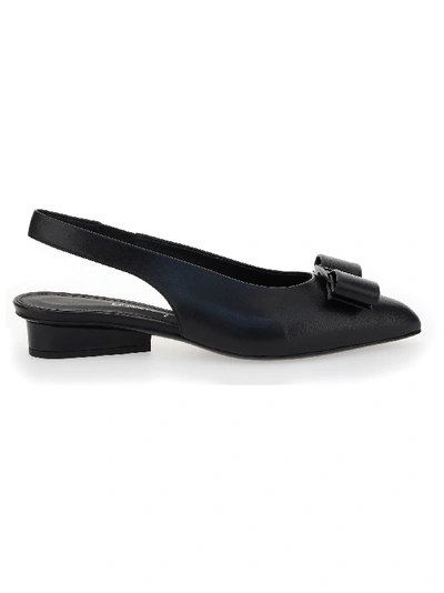 Shop Ferragamo Viva Slingback In Nero