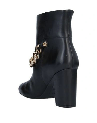 Guess Ankle Boots In Black