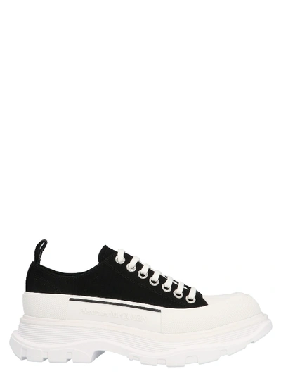 Shop Alexander Mcqueen Tread Slick Shoes In Nero Bianco