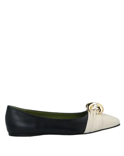 Shop Gucci Ballet Flats In Ivory