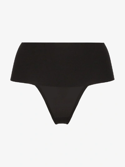 Spanx Undie-tectable Mid-rise Thong In Schwarz