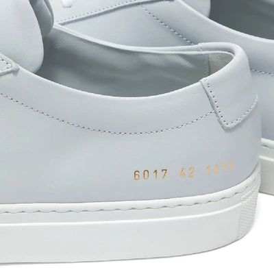 Shop Common Projects Woman By  Achilles Low White Sole In Grey