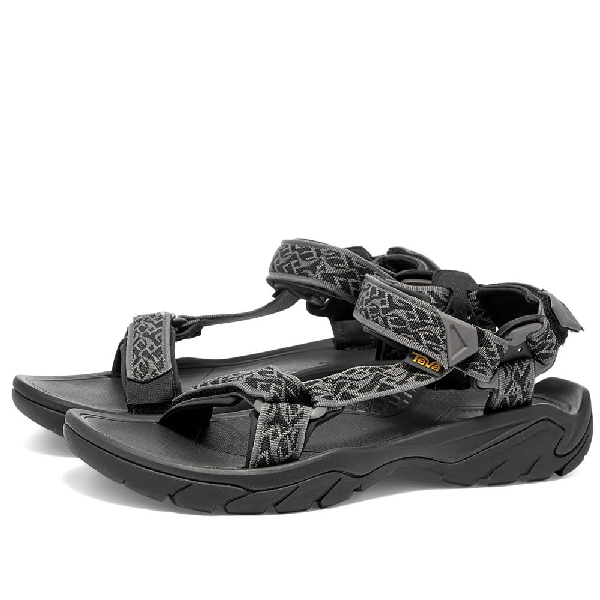 teva terra fi 5 sandals