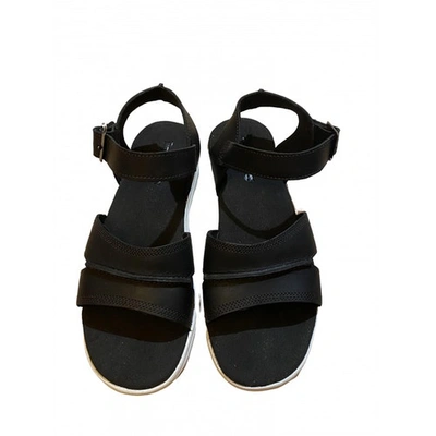 Pre-owned Timberland Black Cloth Sandals