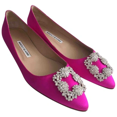 Pre-owned Manolo Blahnik Hangisi Pink Cloth Ballet Flats