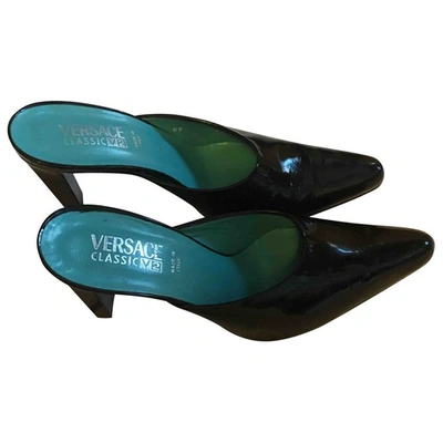 Pre-owned Versace Black Patent Leather Mules & Clogs