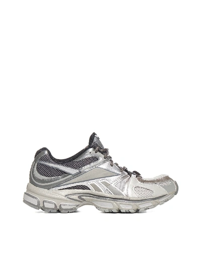 Shop Vetements Sneakers In Grey