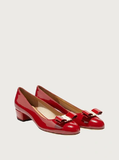 Ferragamo Vara Bow-detail Leather Pumps In Red