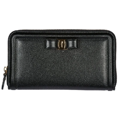 Shop Ferragamo Salvatore  Vara Bow Zip In Black