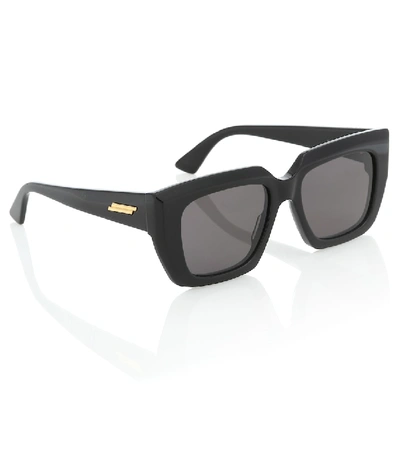 Shop Bottega Veneta Square Sunglasses In Black
