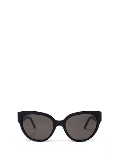 Shop Balenciaga Eyewear Cat In Black