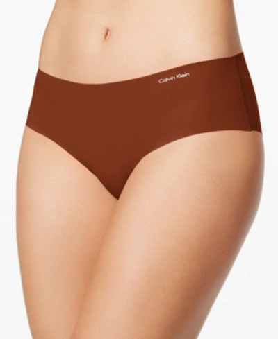 Shop Calvin Klein Invisibles Hipster Underwear D3429 In Cinnamon (nude 2)