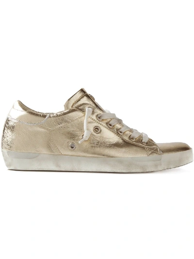 Shop Leather Crown Metallisch Glänzende Sneakers Mit Ösen In Metallic