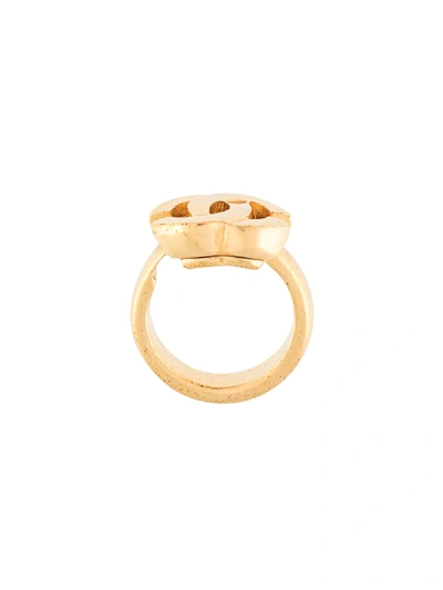 Pre-owned Chanel 2001 Cc Logo Ring In Gold