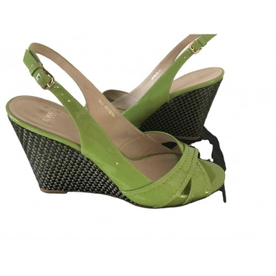 Pre-owned Hugo Boss Patent Leather Sandals In Green