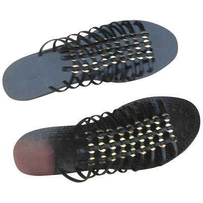 Pre-owned Alaïa Black Leather Sandals